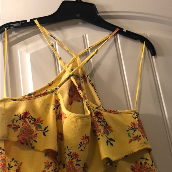 criss cross tank top - Picture 4 of 4